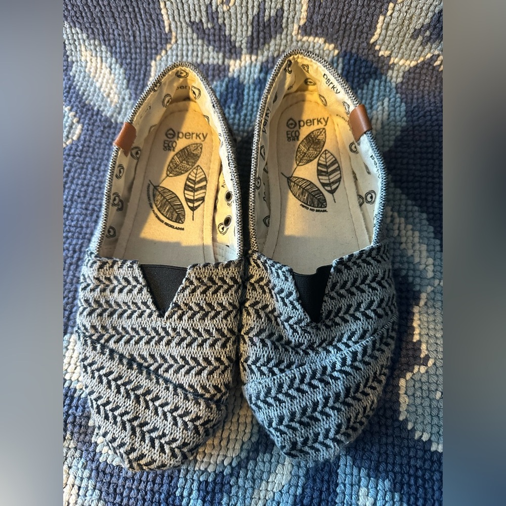 🌿 Perky Eco Line Alpargata Slip-On Flats – Size 5 – Like New - Picture 3 of 9